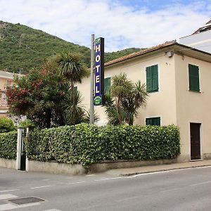 Hotel B&B Giardino delle Rose Bike&Breakfast